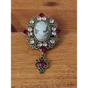 Vintage Style Cameo Brooch Pendant Gold Tone Red Crystal Victorian Inspired